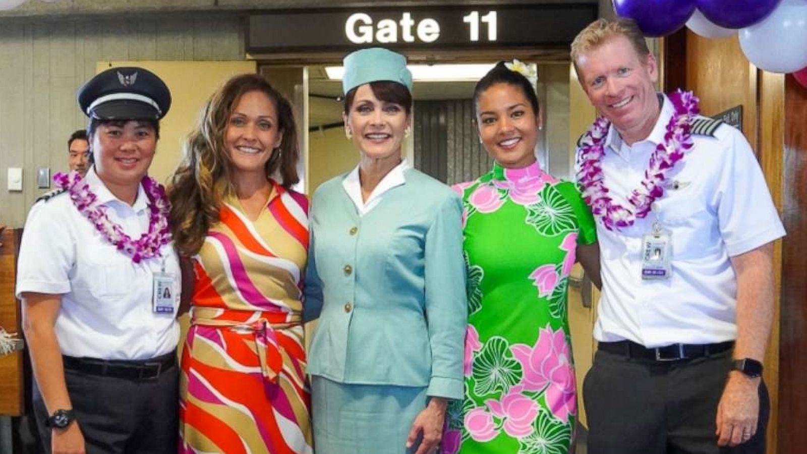 PHOTO: Hawaiian Airlines celebrates 90th anniversary.