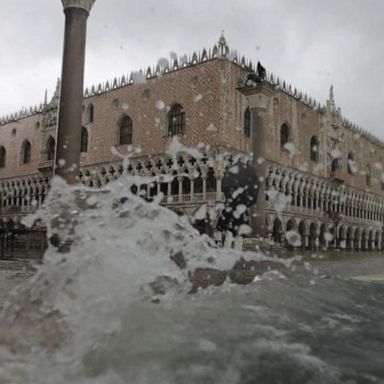 VIDEO: High tide is expected to peak in Venice Italy today