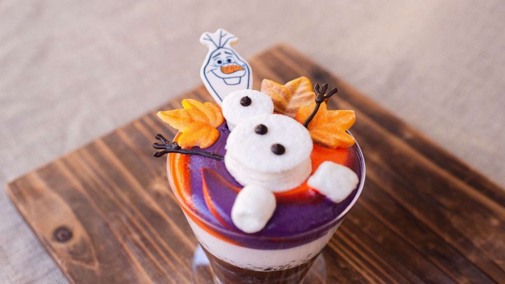 PHOTO: Olaf’s Frozen Hot Chocolate from Main Street Bakery for Mickey’s Very Merry Christmas Party at Magic Kingdom Park. 
