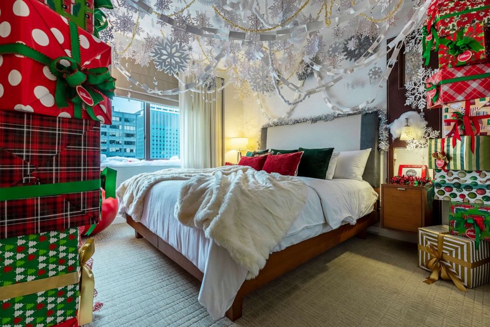 PHOTO: This season, Club Wyndham will spread holiday cheer loud for all to hear with a suite stay like no other, inspired by the classic New Line Cinema holiday film, Elf.