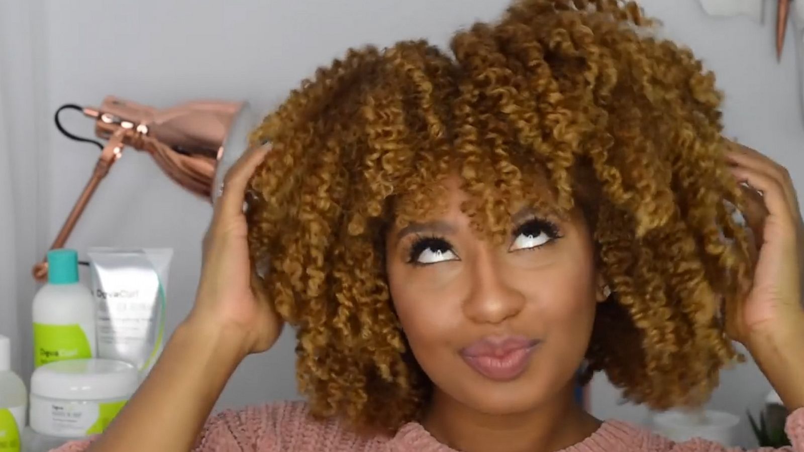 VIDEO: Curly girls share go-to cold weather hair tips