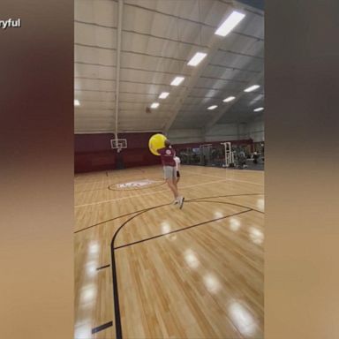 VIDEO: Incredible trick shot that needs to be seen to be believed