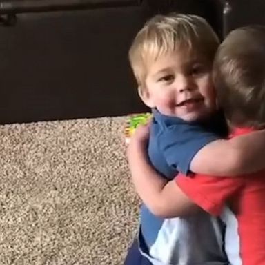 VIDEO: Twins dance and hug during ‘You’ve Got a Friend in Me’ scene in ‘Toy Story’