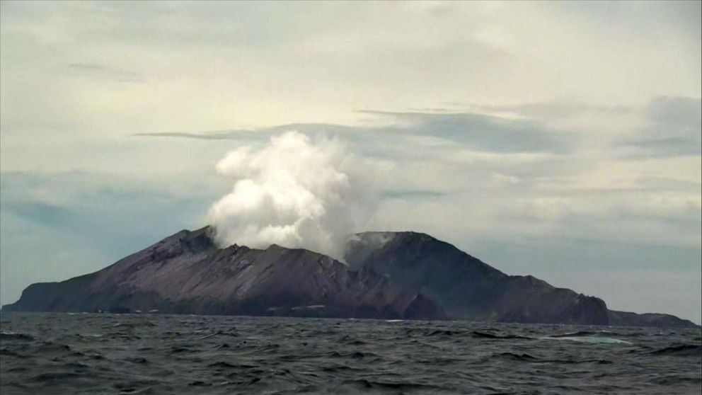 More eyewitnesses describe New Zealand volcano eruption GMA