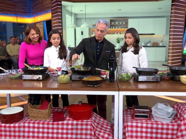 Iron Chef Geoffrey Zakarian and his daughters share 2 recipes the