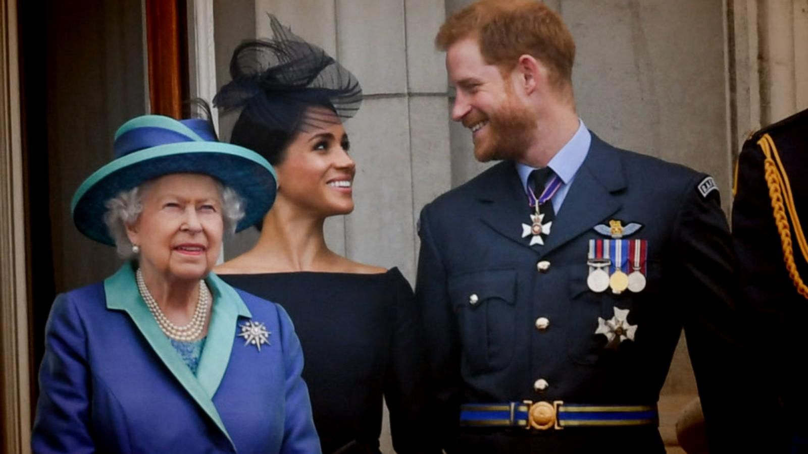 VIDEO: Queen Elizabeth announces ‘period of transition’ for Prince Harry and Meghan