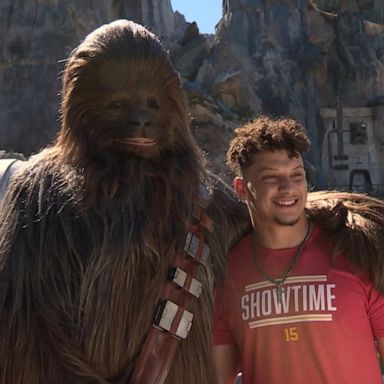 VIDEO: Chiefs quarterback Patrick Mahomes fulfills Disney World dream 