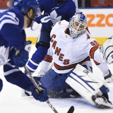 PHOTO: VIDEO: Zamboni driver called up as backup goalie to save the game