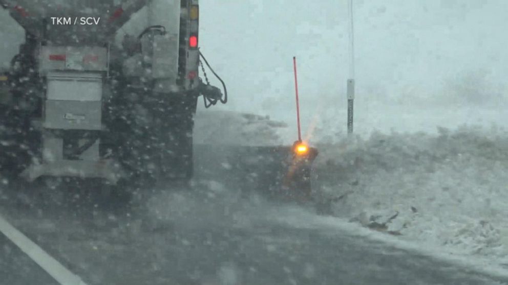 Video Winter Blast Slams The Midwest - ABC News