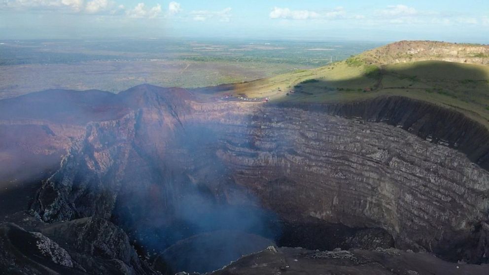 VIDEO: Live look at volcano lava lake in Nicaragua