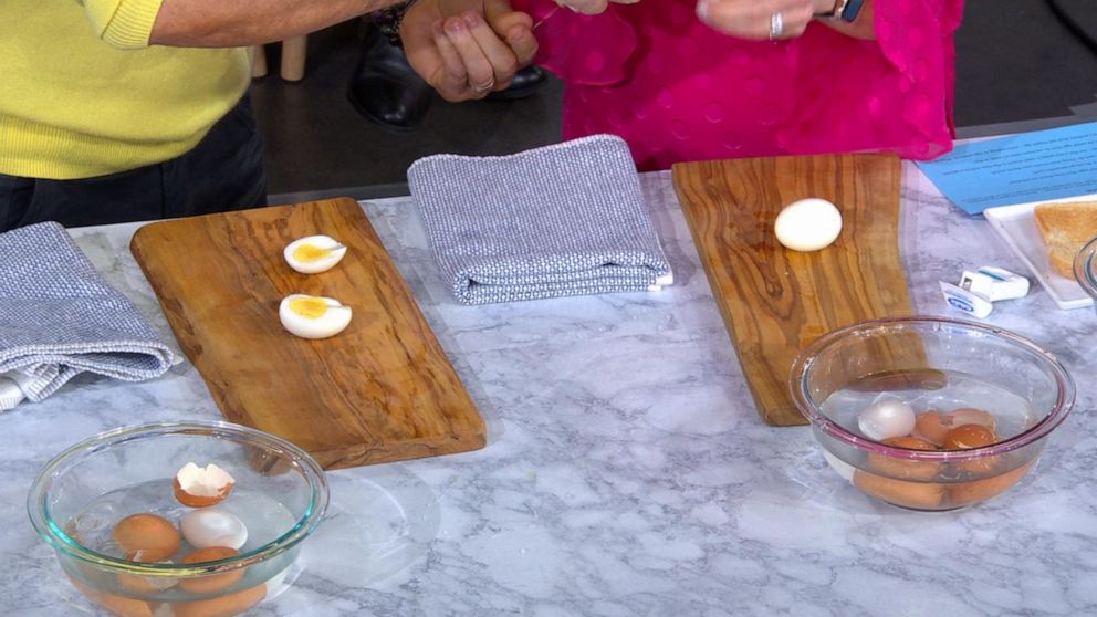 PHOTO: Chef Ryan Scott shows how to perfectly slice a hard-boiled egg with a string of floss.