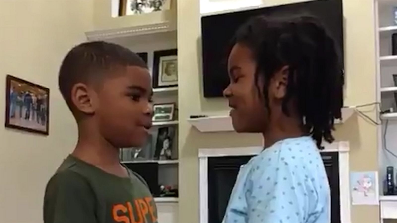 VIDEO: Girl teaches her brother Bible passage to ease his anxiety