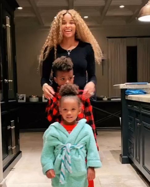 Ciara & Russell Wilson Surprise Their Kids With A Visit From Santa