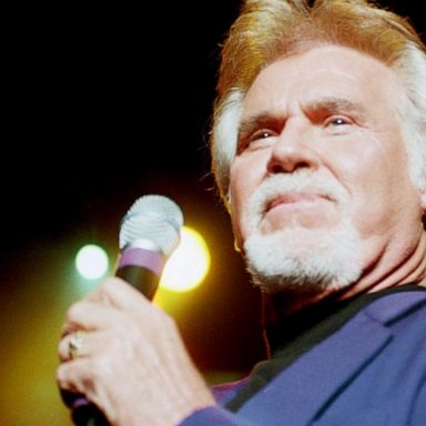 VIDEO: Country music icon Kenny Rogers dead at 81