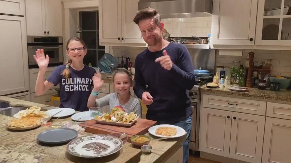 PHOTO: Chef Richard Blais and his two daughters Riley and Embry make two dishes with packaged ingredients.