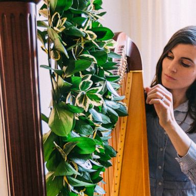 VIDEO: Seattle hospital musician plays her harp and ‘magic flows’ 