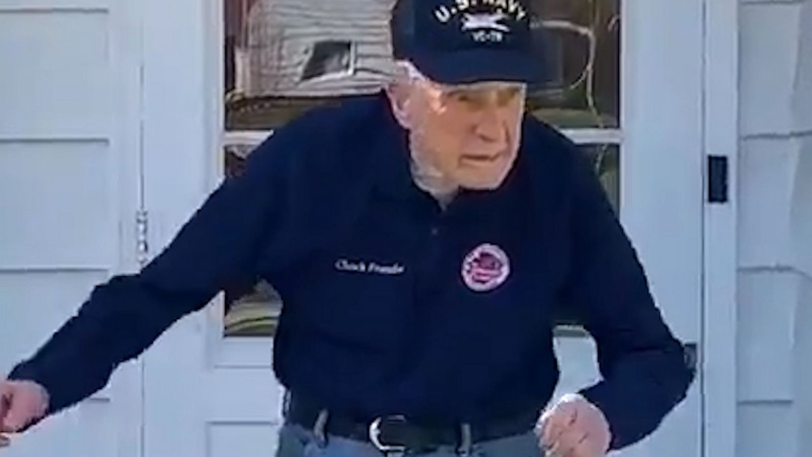 VIDEO: This dancing WWII Navy pilot is the sweetest thing you'll watch all day