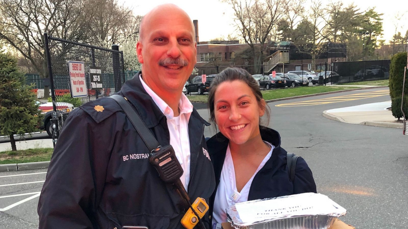 VIDEO: FDNY applauds nurses and staff at New York hospital