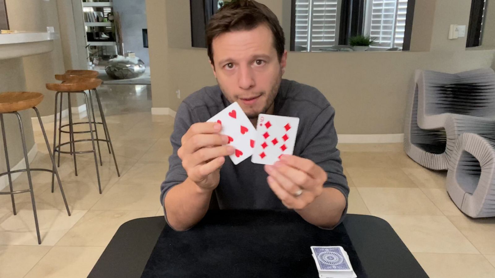 VIDEO: This magician wants you to learn his amazing magic tricks