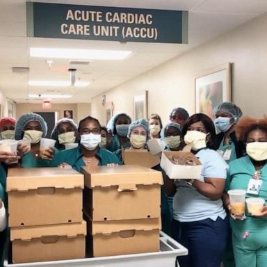 VIDEO: 'GMA' teams up with chef Emeril Lagasse to feed hospital workers in New Orleans