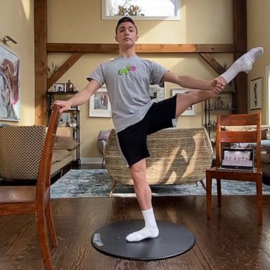 VIDEO: This ballet student isn’t letting quarantine get in the way of his dreams 