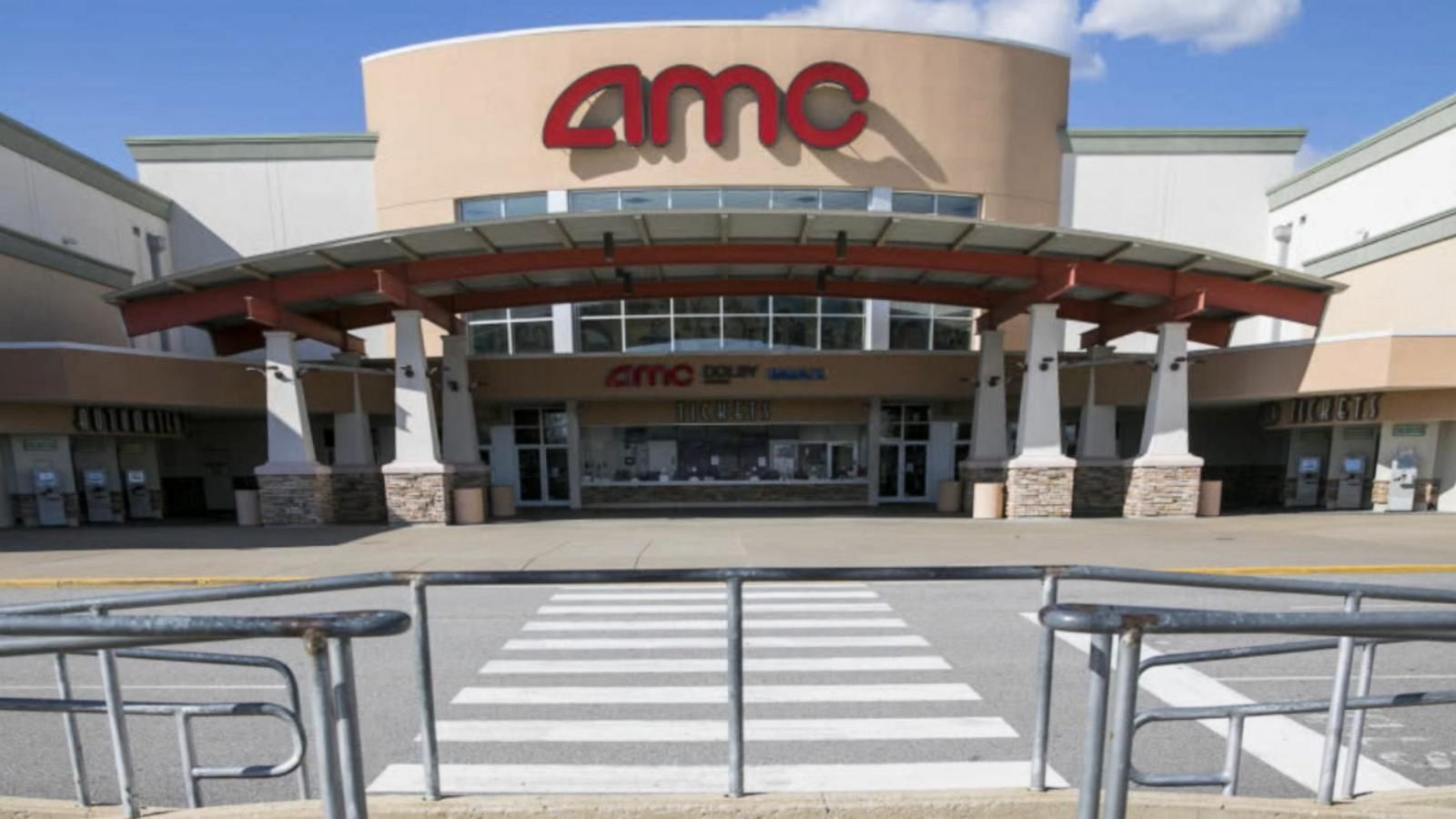 AMC threatens to ban Universal Pictures films after on-demand success