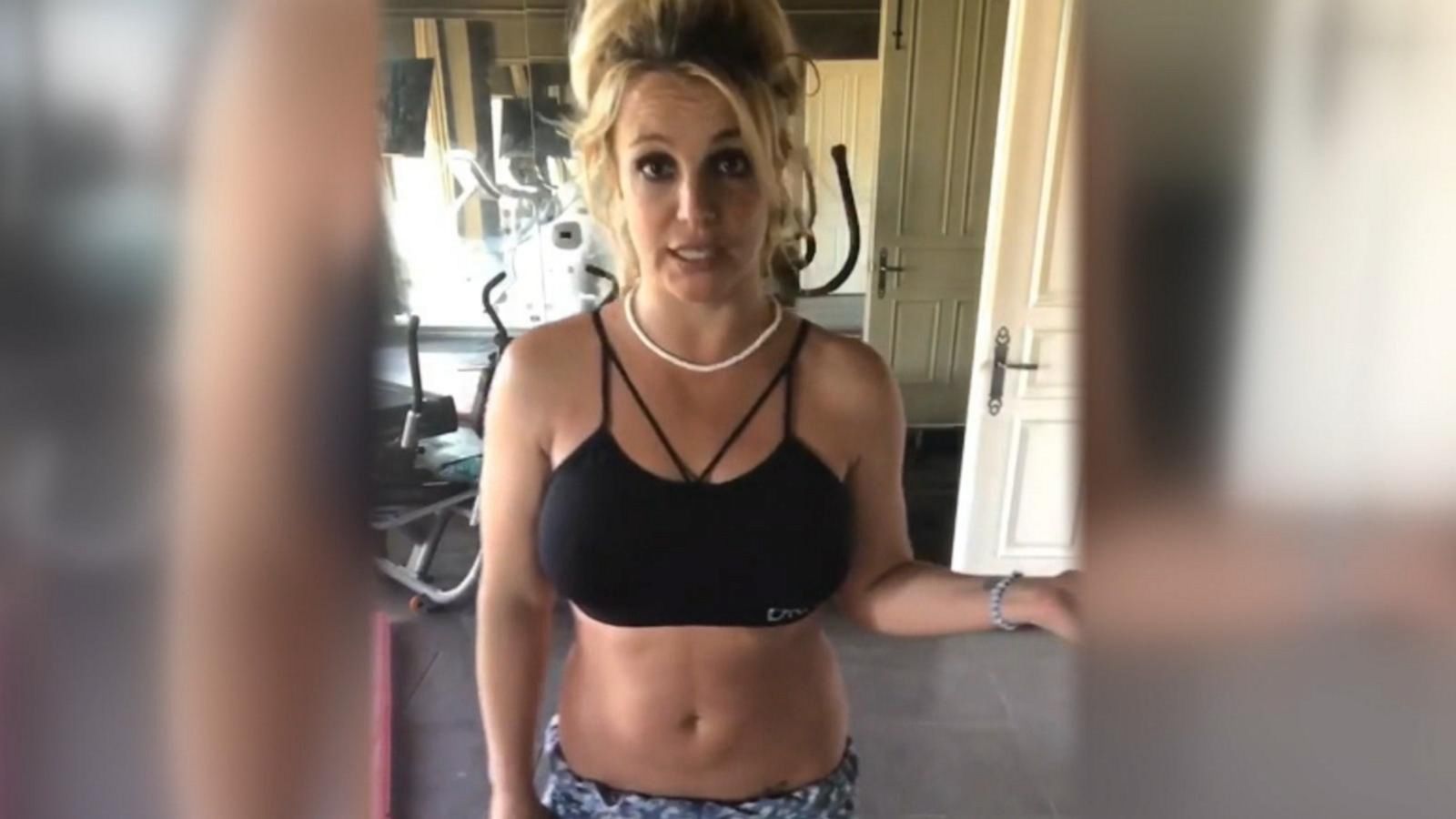 Britney Spears Proves Shes The Queen Of Quarantine With Limited Gym