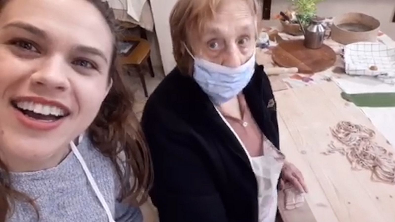 VIDEO: Italian grandma hosts live cooking lessons in quarantine