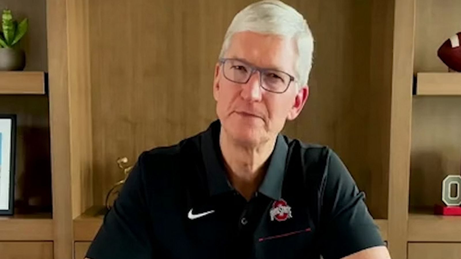 VIDEO: Apple CEO Tim Cook offers inspiration for Ohio State’s class of 2020