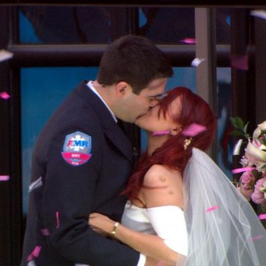 VIDEO: 2 selfless EMS workers tie the knot in Times Square