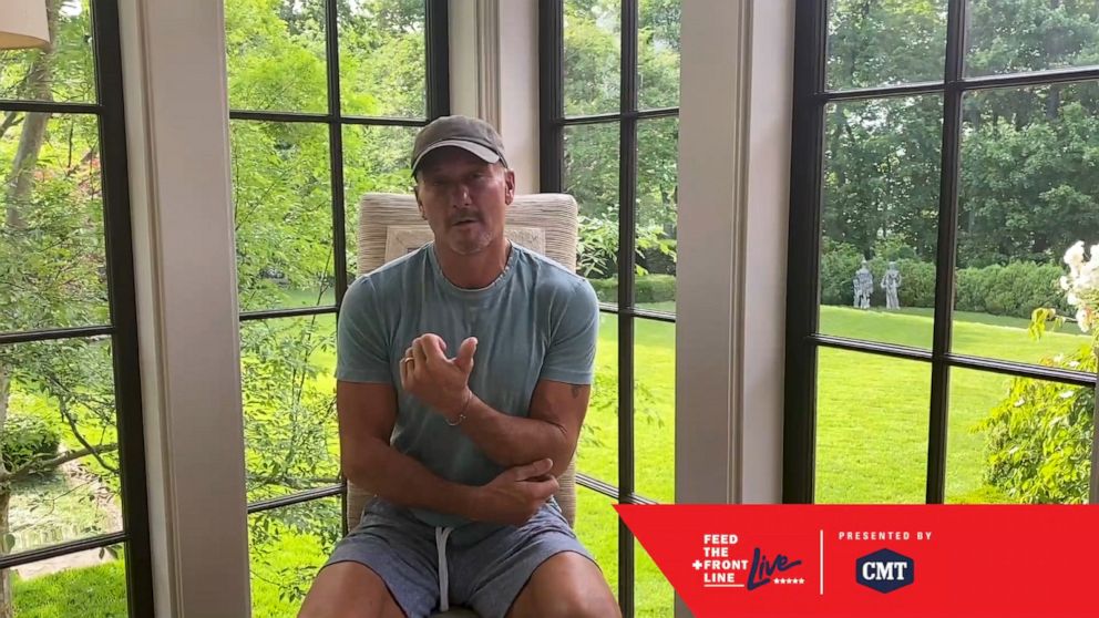 Tim McGraw reflects on his mom Betty and his humble childhood in Louisiana  - ABC News