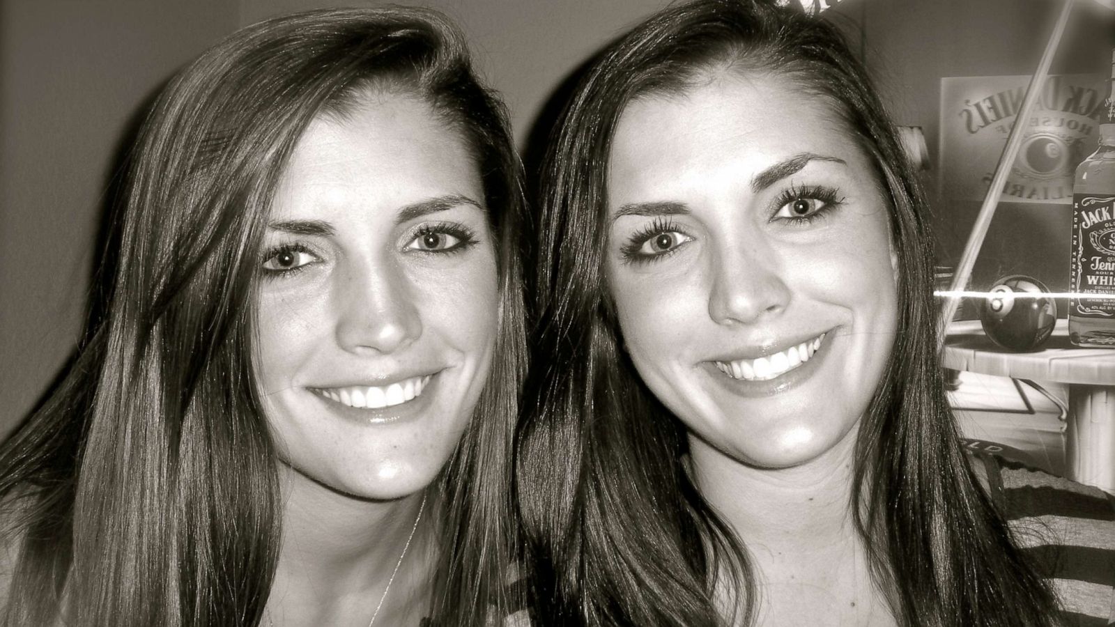 PHOTO: Amy and Ashely Cowie are identical twins and lived together at Florida State University.