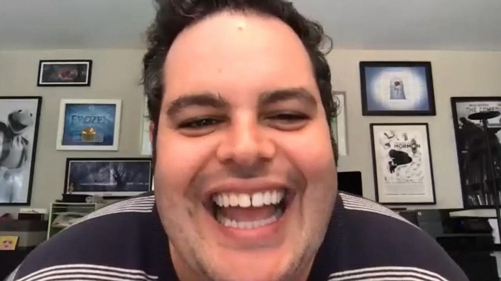 Video Josh Gad Surprises Deserving Health Care Worker S Daughter Abc News