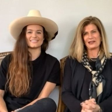 VIDEO: This mother daughter duo are showering flowers on healthcare workers 