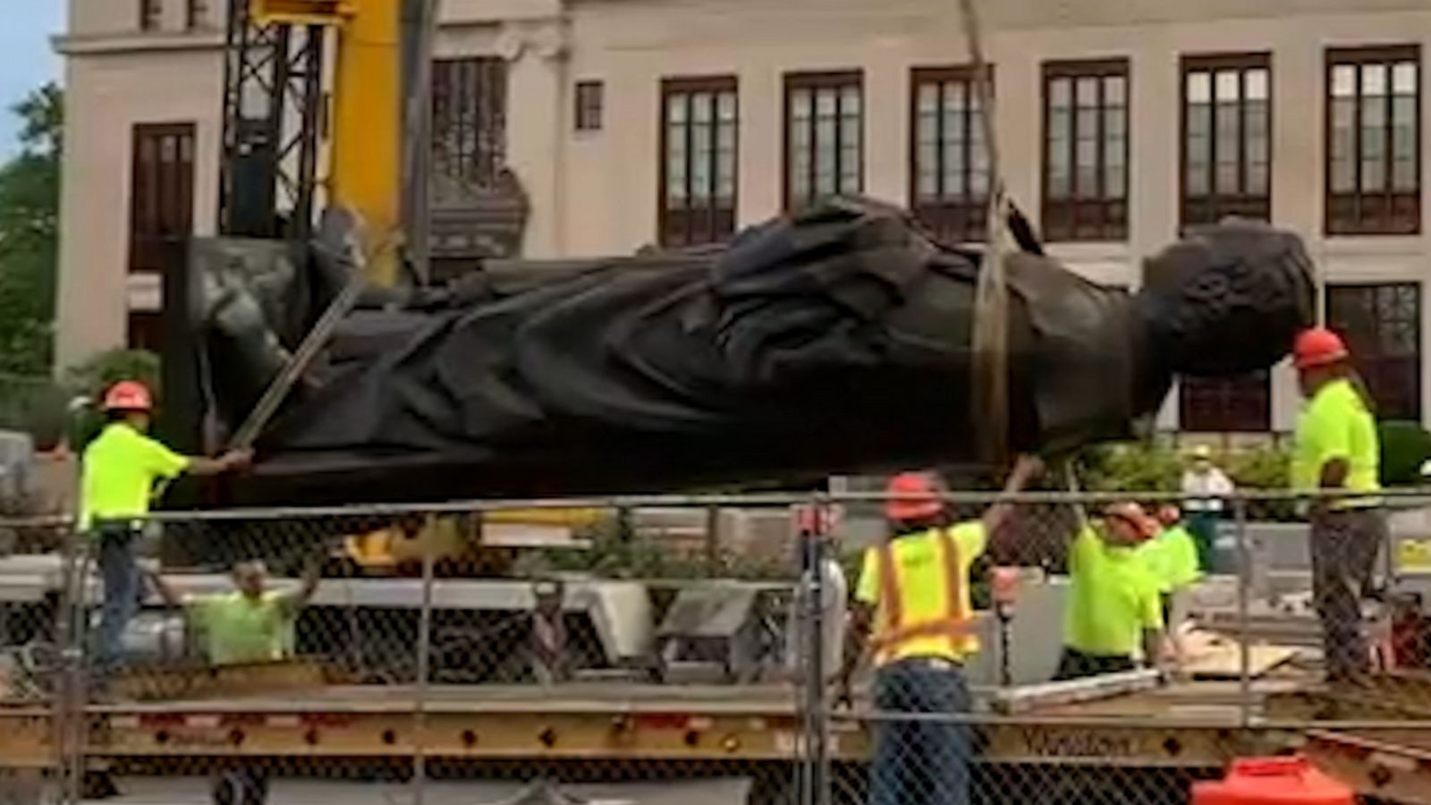 VIDEO: One Ohio mayor has statue of Christopher Columbus removed from outside city hall