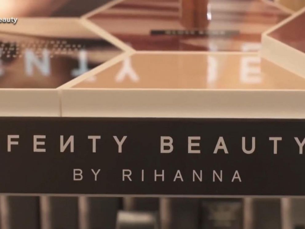 Rihanna's Fenty Beauty Parfum set to debut: 'sensual scent for all' - ABC  News
