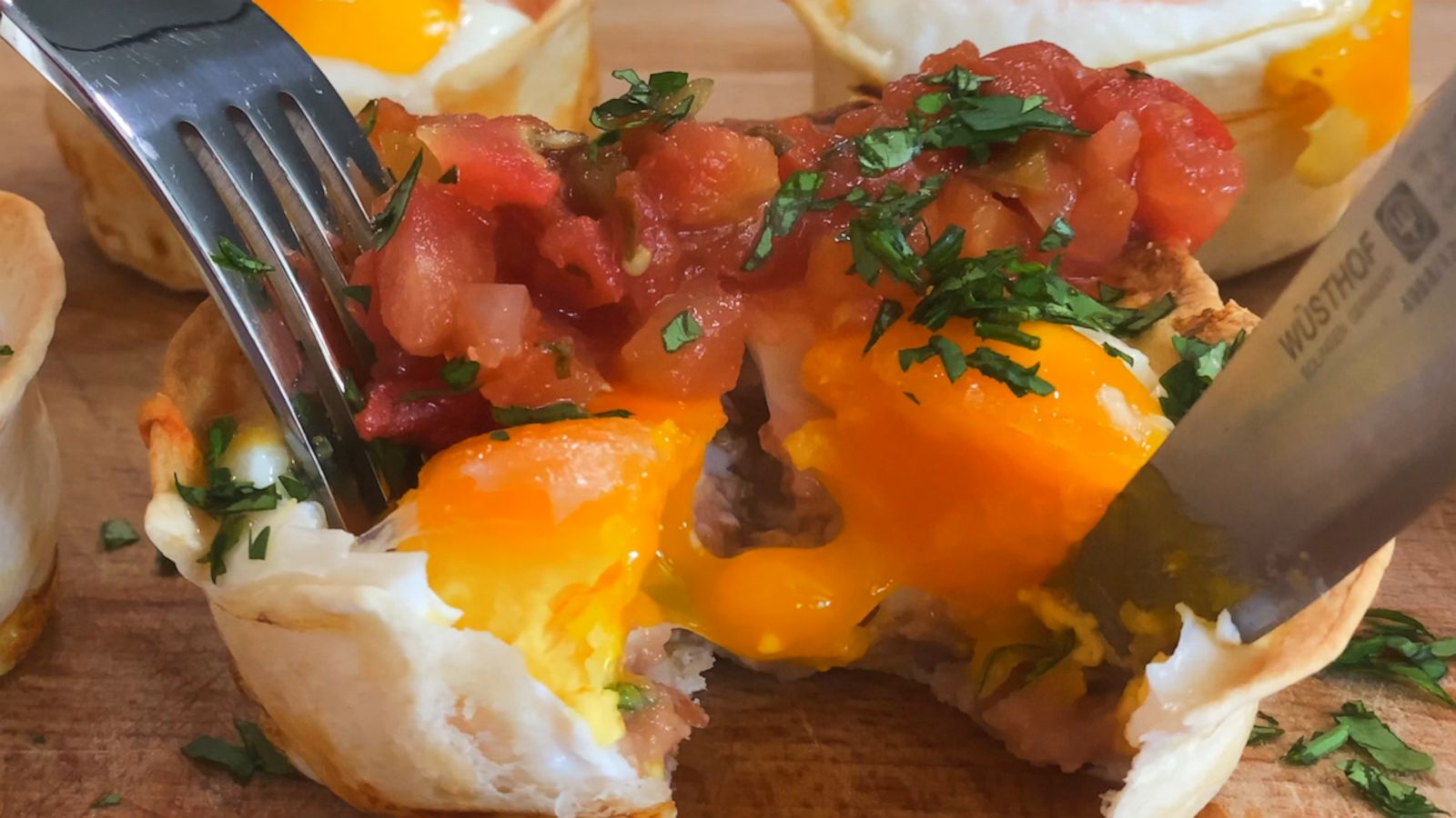 VIDEO: How to make ‘Huevos Rancheros Cups’ at home