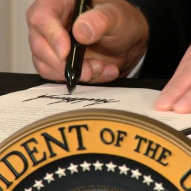 VIDEO: Trump signs executive orders on coronavirus relief