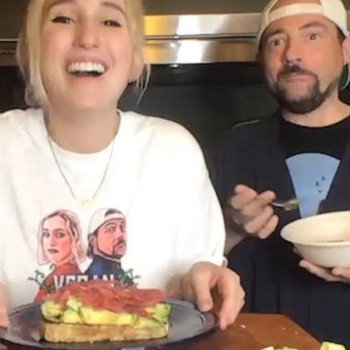 VIDEO: Harley Quinn Smith making avocado toast with Kevin Smith is father-daughter goals 