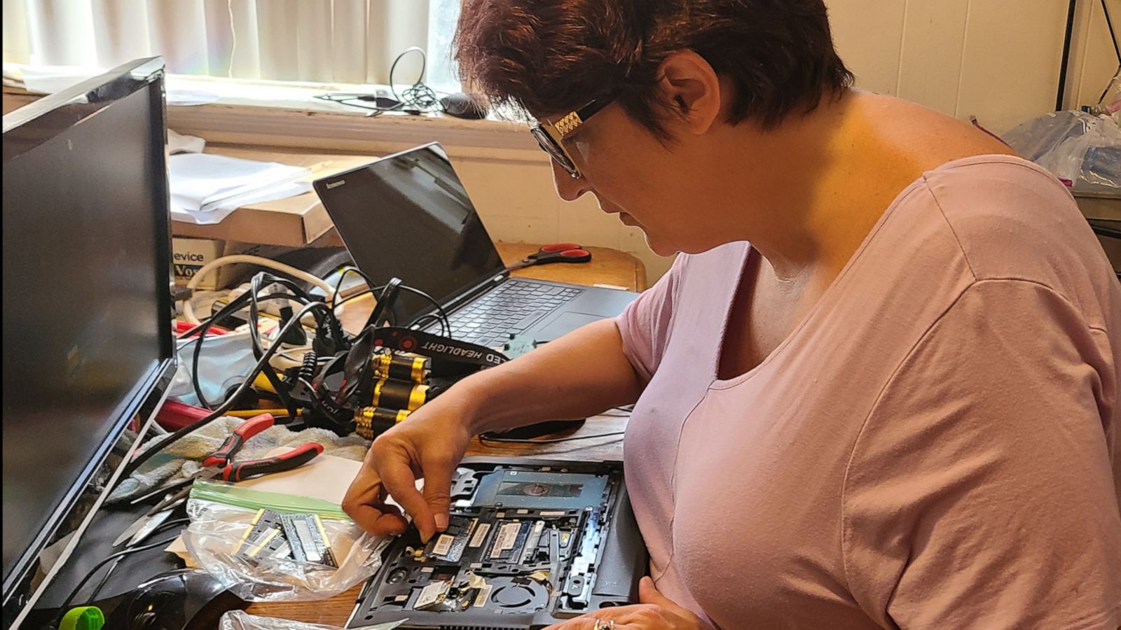 VIDEO: Two women collect and refurbish laptops for students in need