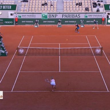 VIDEO: Tennis player tells boyfriend to move at French Open