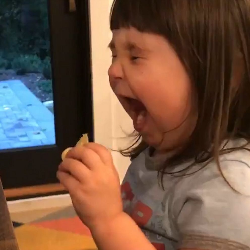 video-3-year-old-s-reaction-to-eating-salt-and-vinegar-chips-is-all-of