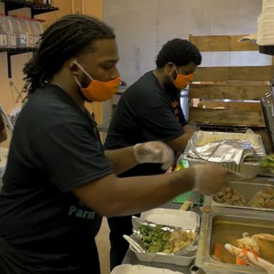 VIDEO: Black-owned restaurant in Indianapolis serves up seafood, philanthropy