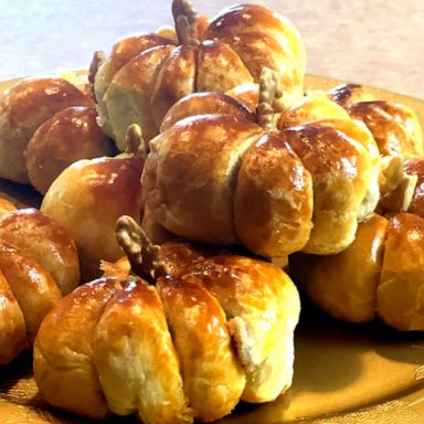 VIDEO: These ‘Pumpkin-shaped Cream Cheese Danishes’ are the perfect easy Thanksgiving dish