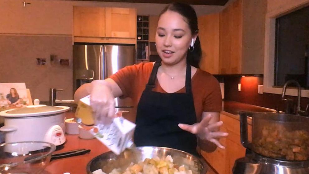 Thanksgiving Side Dishes To Get Kids Helping In The Kitchen Video Abc News