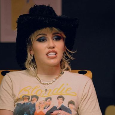 VIDEO: Miley Cyrus reveals she’s 2 weeks sober after pandemic relapse