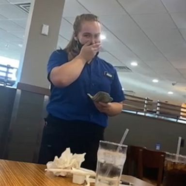 VIDEO: Server surprised with $1,300 tip during Thanksgiving shift