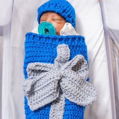 VIDEO: Pittsburgh hospital knits newborns as “presents” because family is the greatest gift