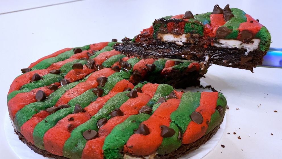 VIDEO: Try this festive peppermint pattie-filled brookie cake for the holidays