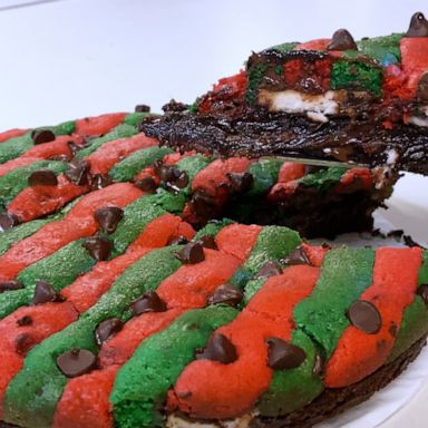 VIDEO: Try this festive peppermint pattie-filled brookie cake for the holidays